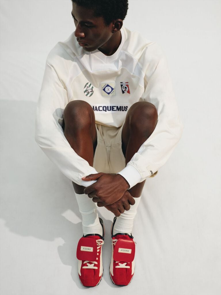 jacquemus foot    coming soon