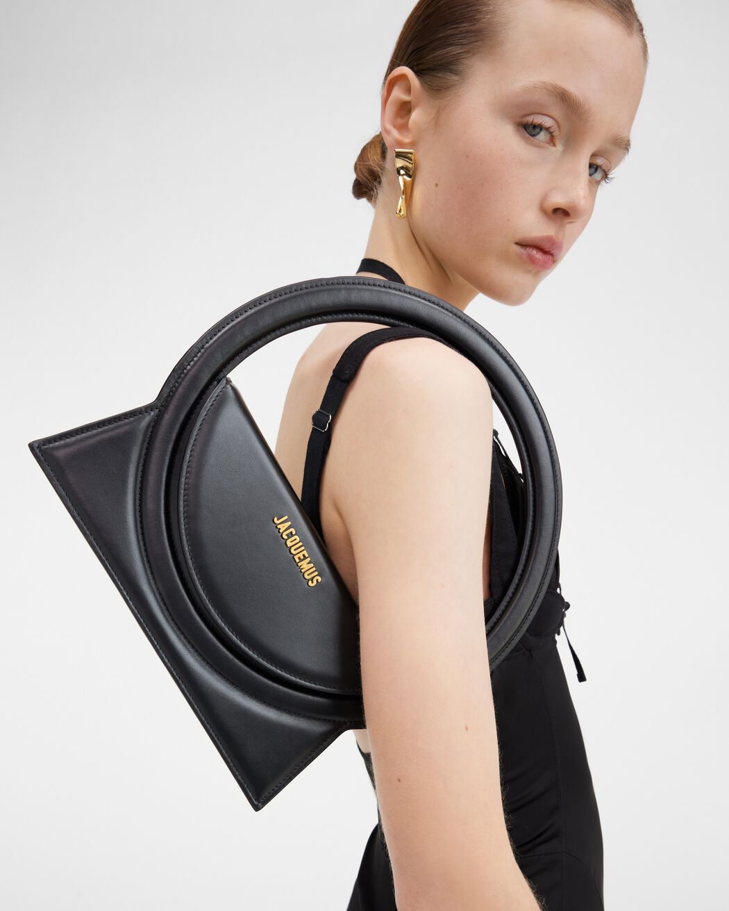 The Rond bag jacquemus the rond bag