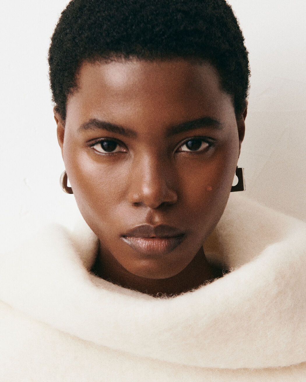 أقراط The Rond Carré earrings jacquemus أقراط the rond carr earrings