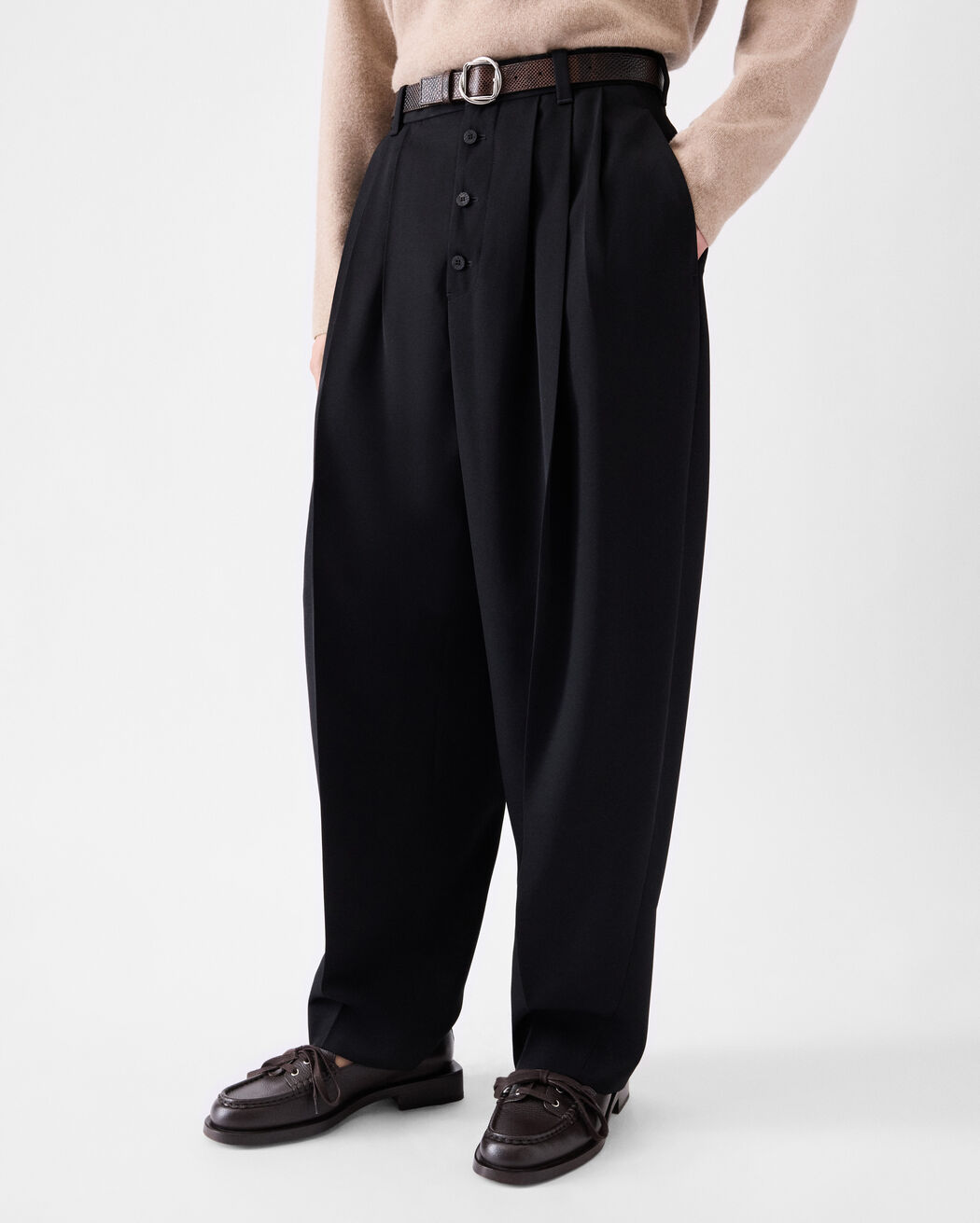 The Fernando pants
jacquemus the fernando pants