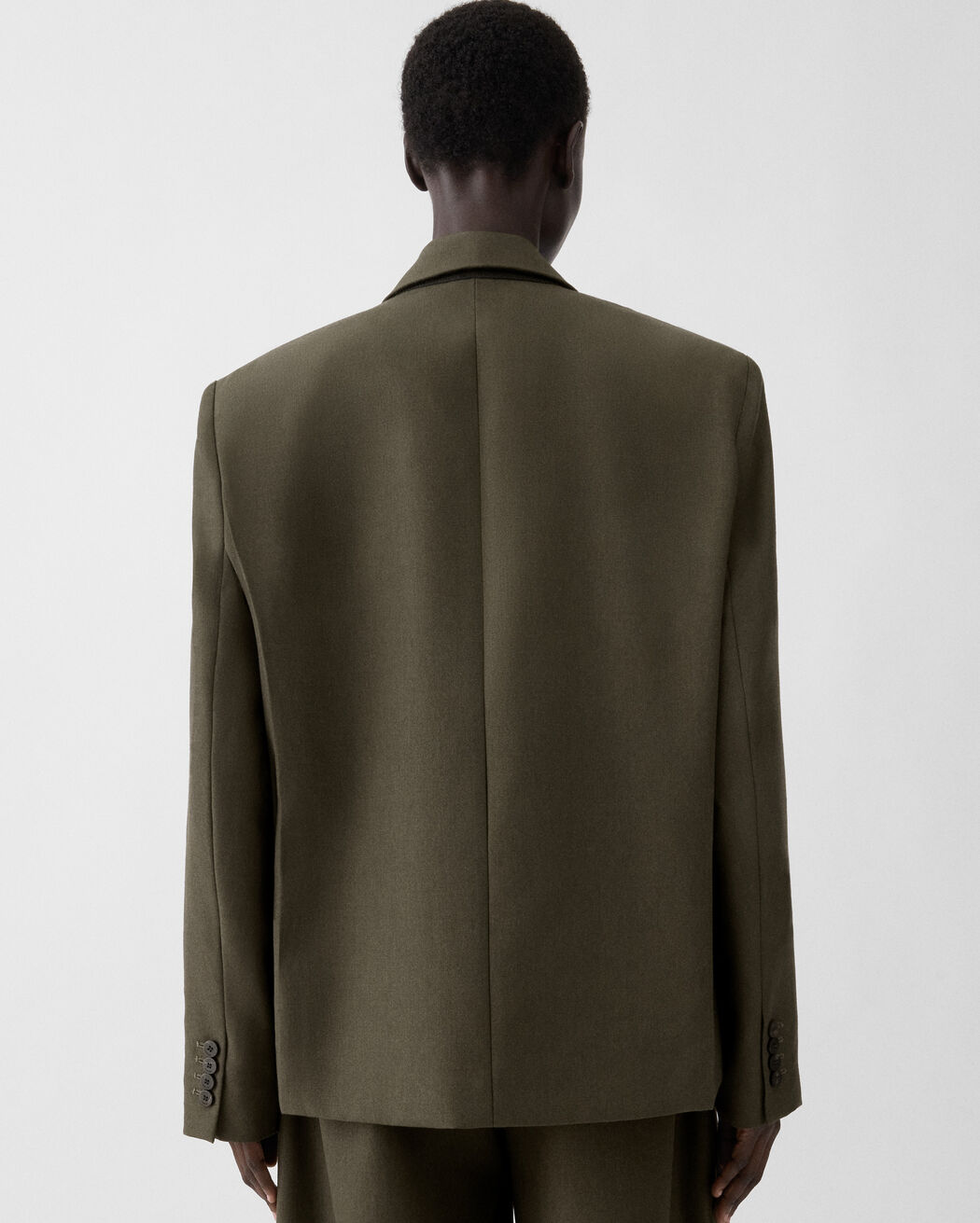 The Carrée jacket
jacquemus the carr e jacket