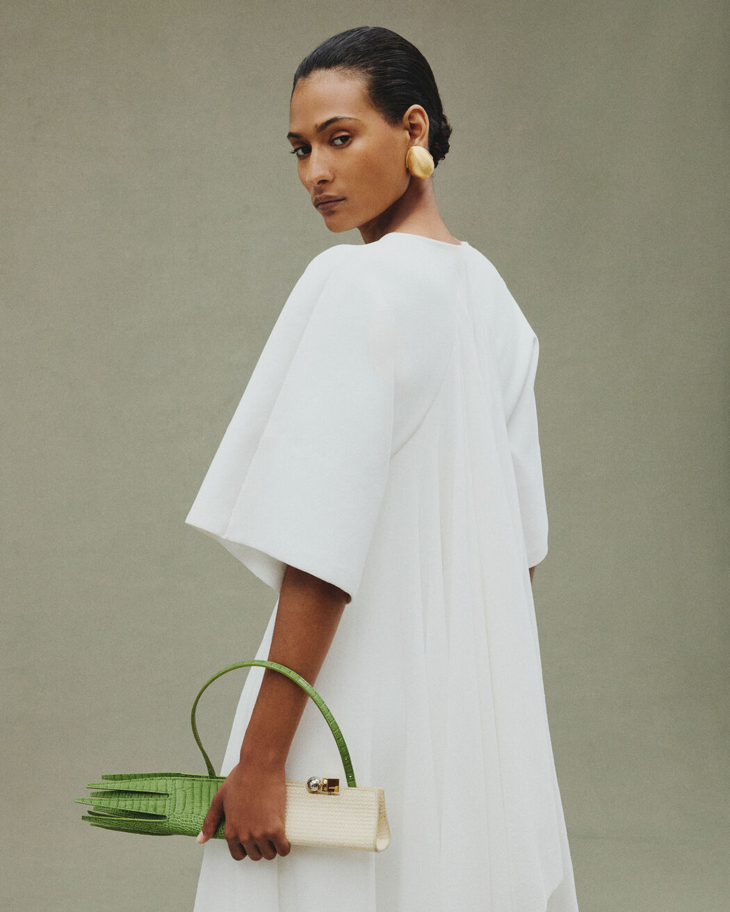 The Poireau clutch jacquemus the poireau clutch