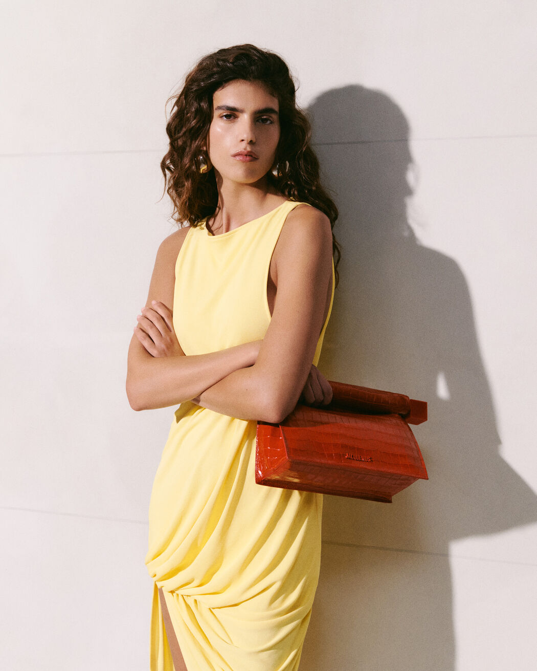 The Rond Carré clutch jacquemus the rond carr clutch