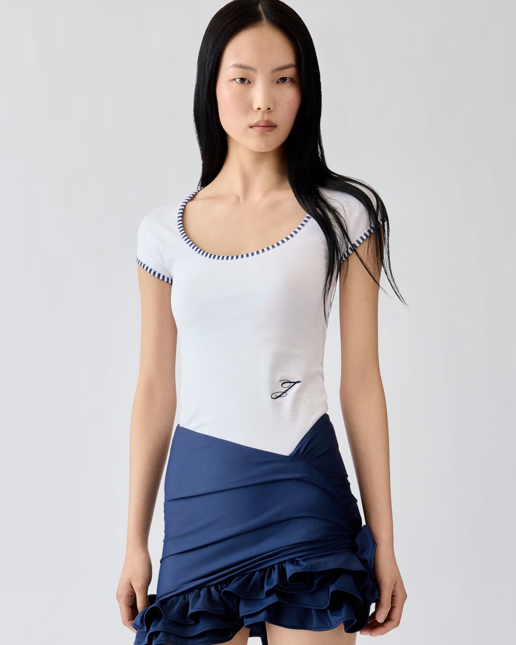 The Espiral t-shirt jacquemus the espiral t shirt