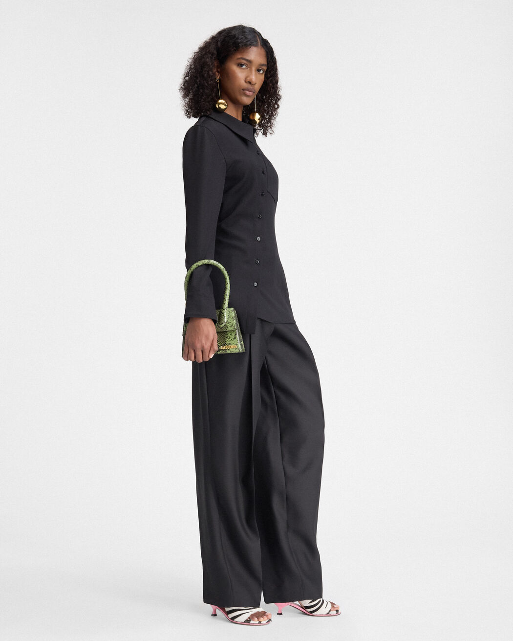The medium Chiquito with buckle jacquemus the medium chiquito with buckle