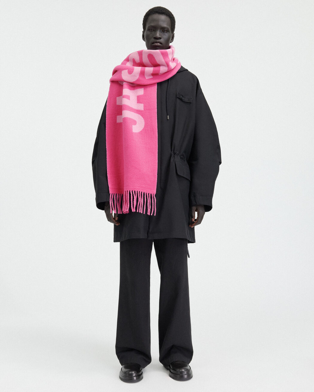 The Jacquemus scarf the jacquemus scarf