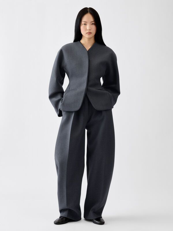 The Ovalo jacket jacquemus جاكيت the ovalo
