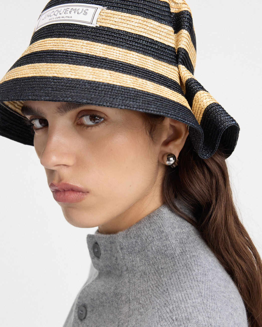 قبعة Le Chapeau Vela jacquemus قبعة le chapeau vela