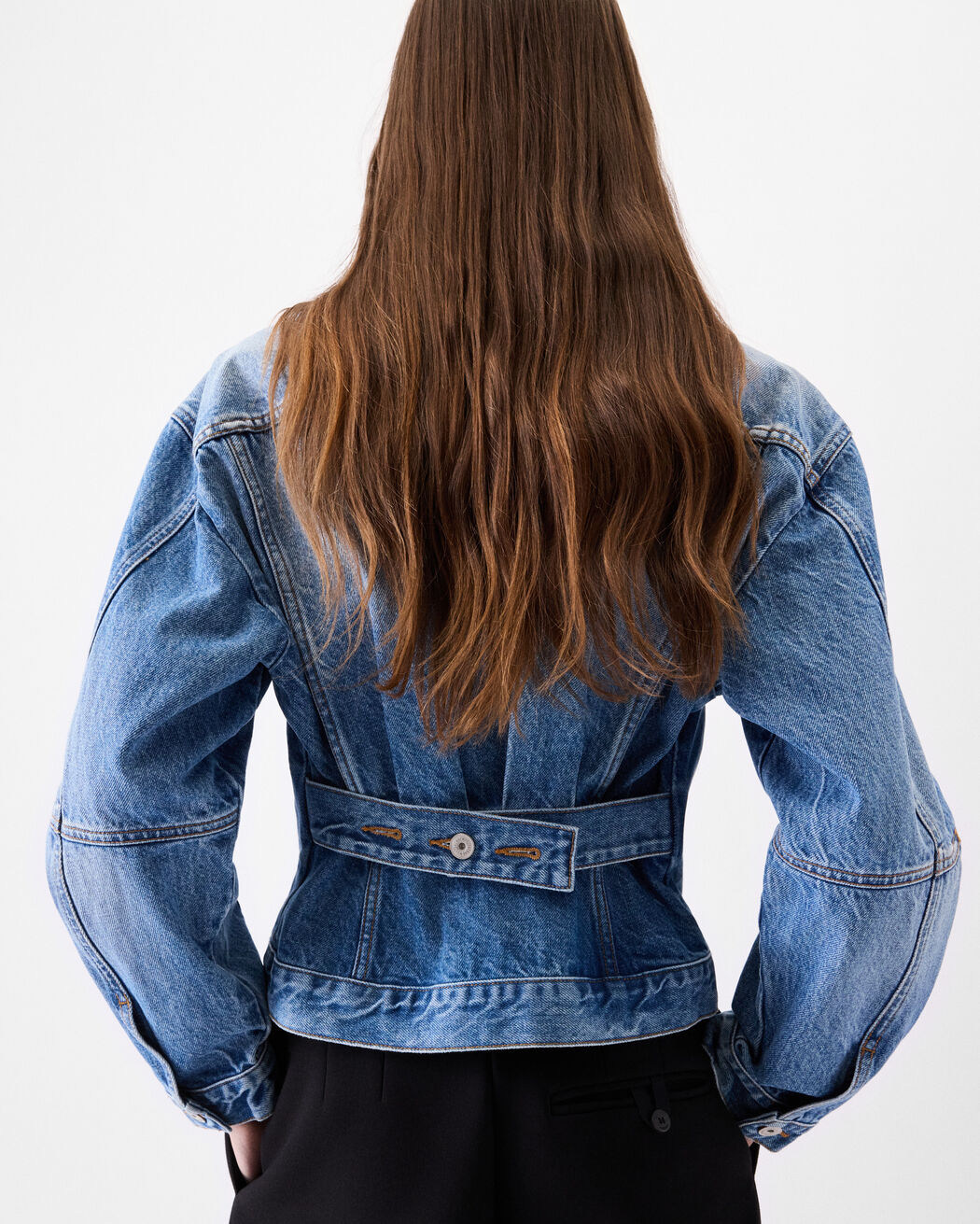 The denim de-Nîmes jacket jacquemus the denim de n mes jacket