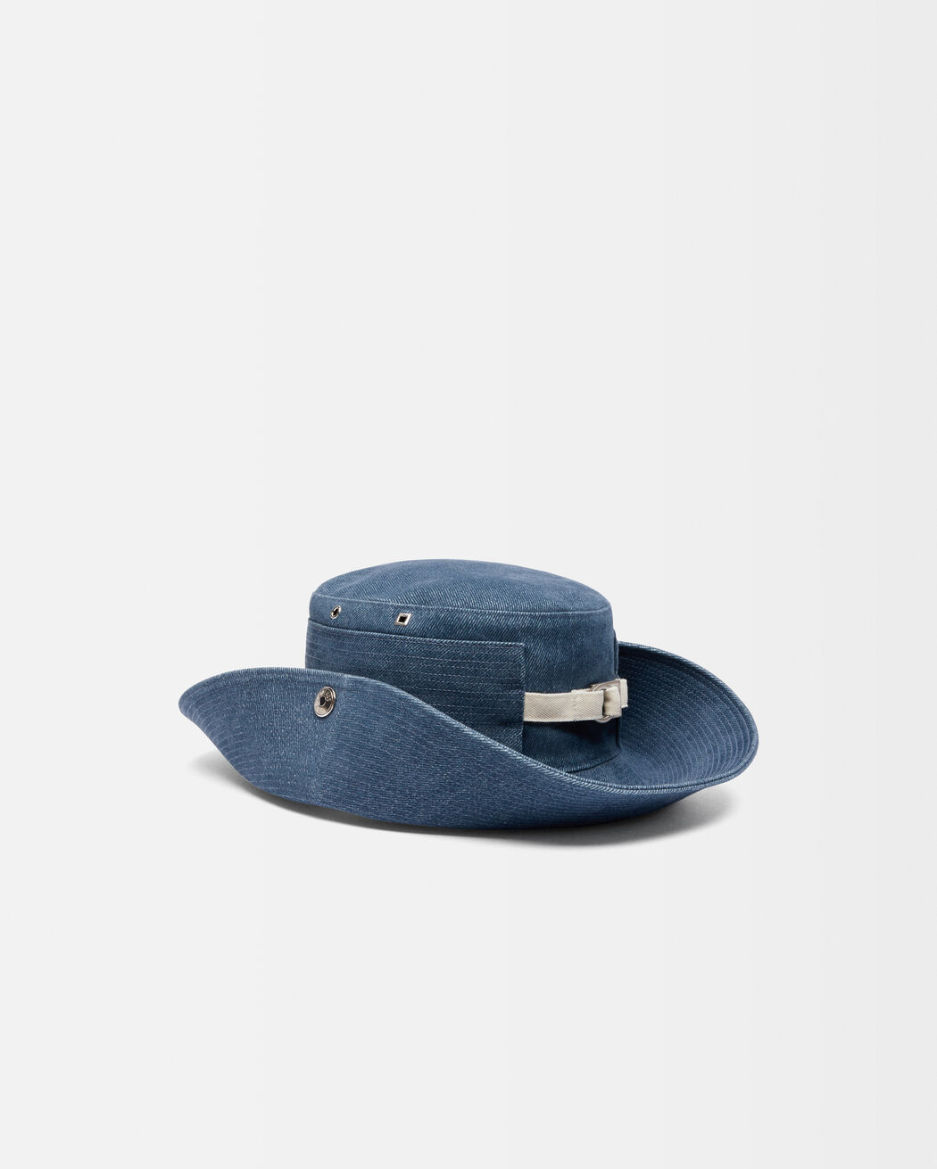 The de-Nîmes denim bucket hat jacquemus the de n mes denim bucket hat