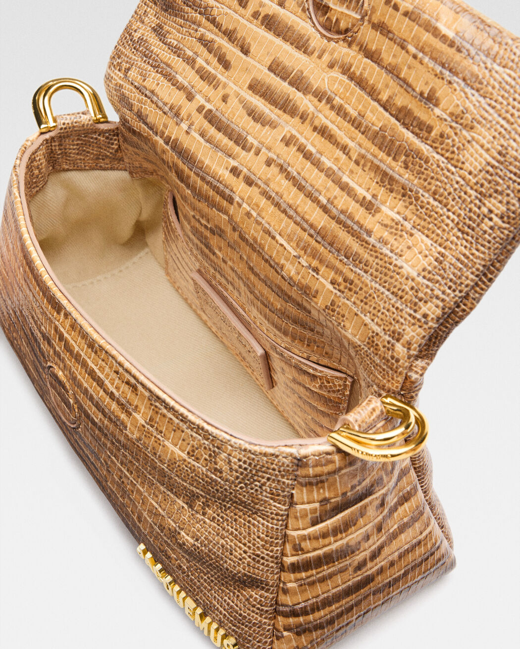 حقيبة The small Bambimou jacquemus حقيبة the small bambimou