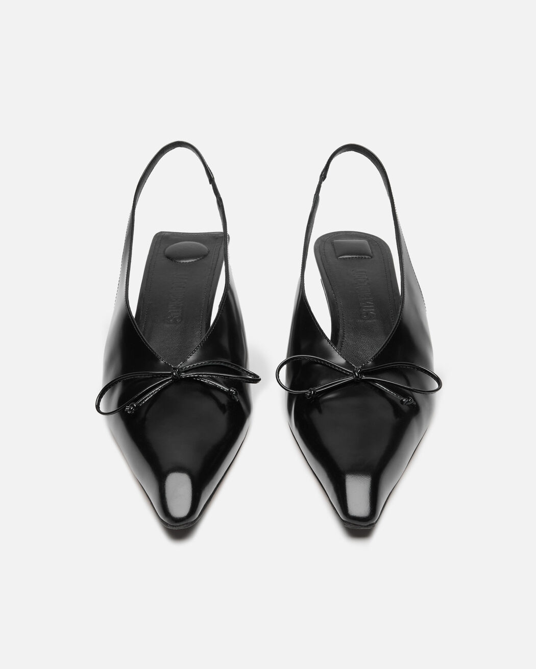 The low Cubisto slingbacks
jacquemus the low cubisto slingbacks