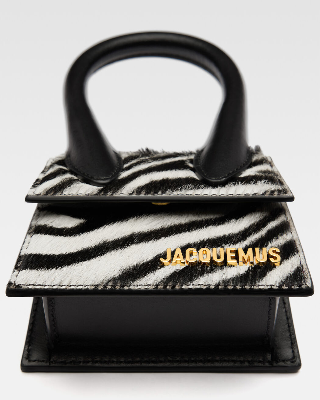 The Chiquito jacquemus the chiquito