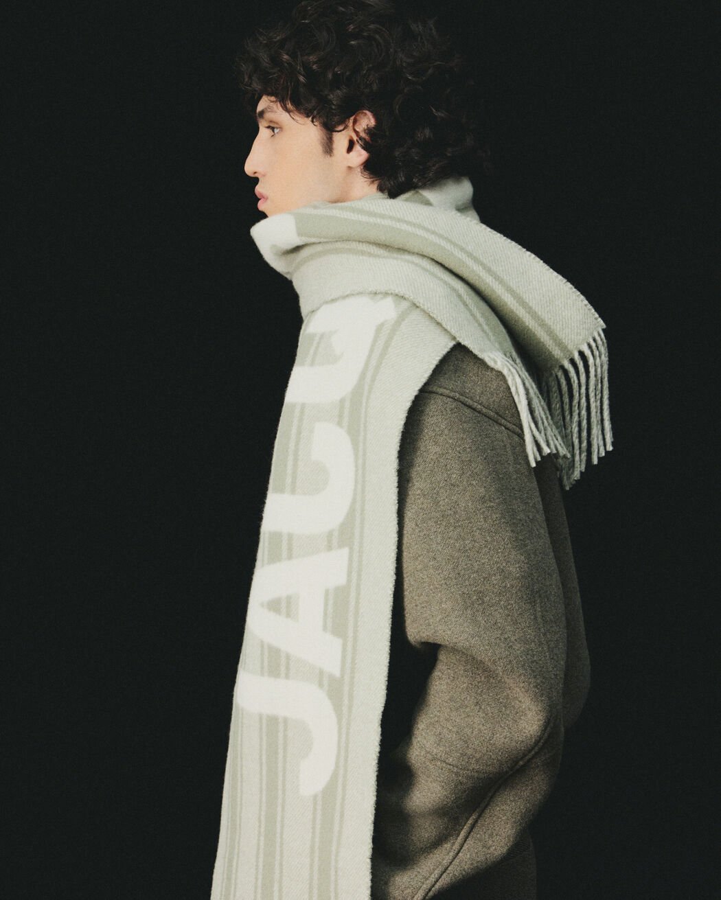 L Echarpe Jacquemus l echarpe jacquemus