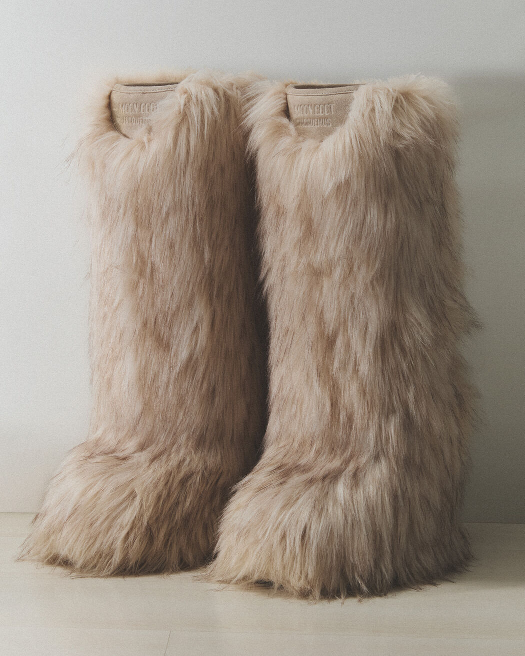 The Jacquemus Yeti Moon Boot the jacquemus yeti moon boot