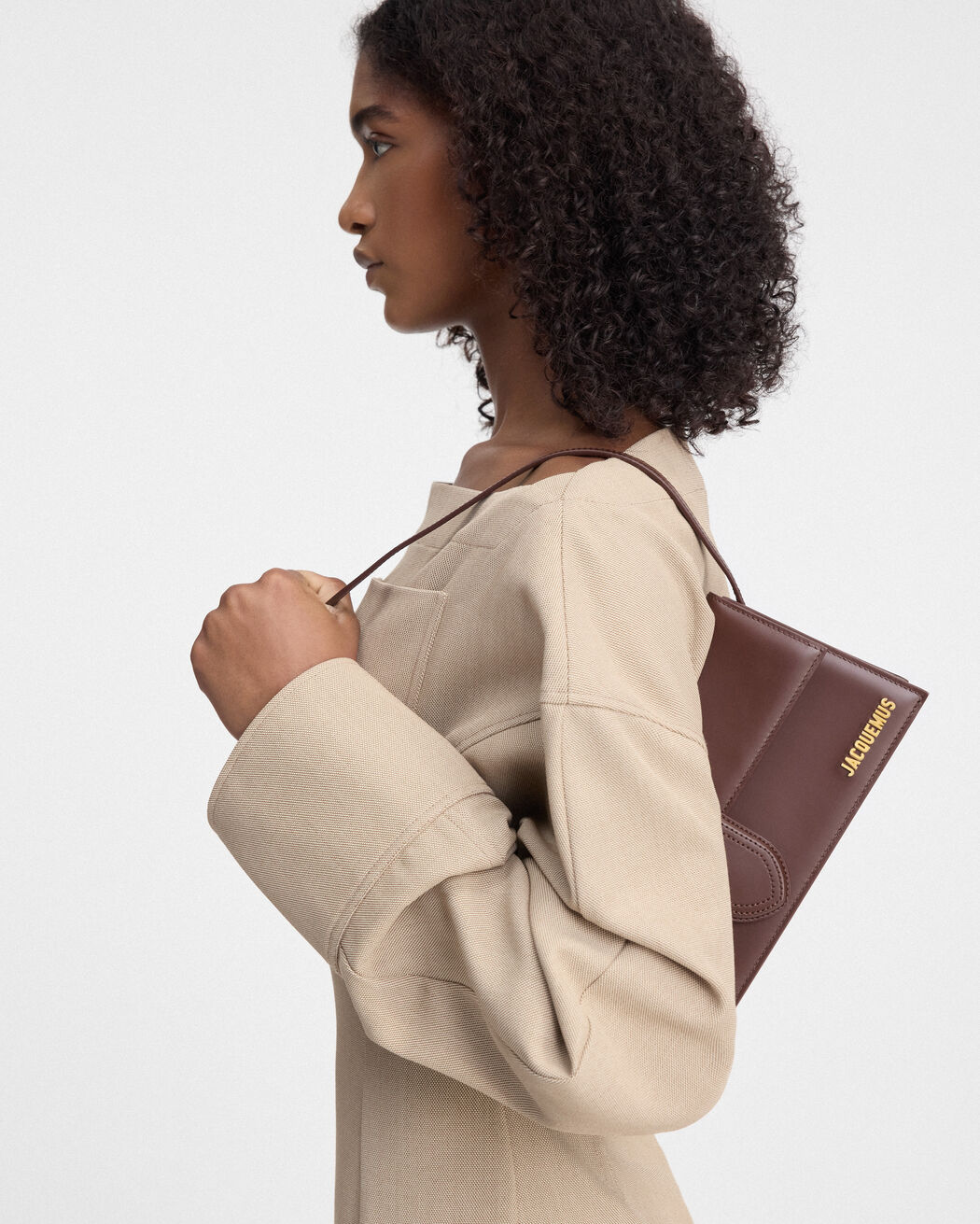 حقيبة The long Bambino jacquemus حقيبة the long bambino