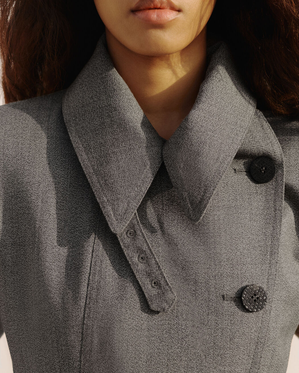 معطف ترنش The Tulipe jacquemus معطف ترنش the tulipe