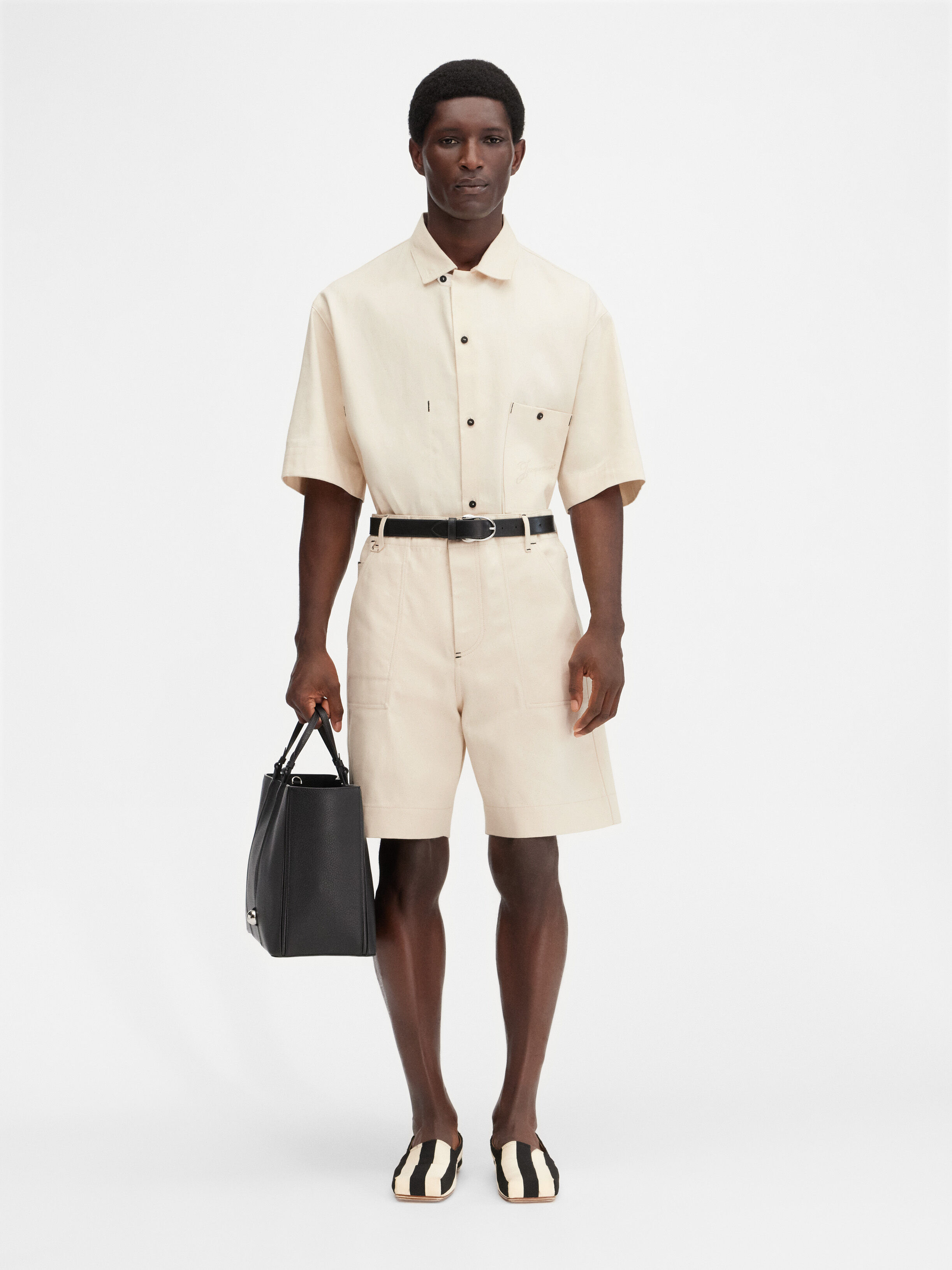 商品画像：JACQUEMUS 中綿シャツ 46 トップス 4