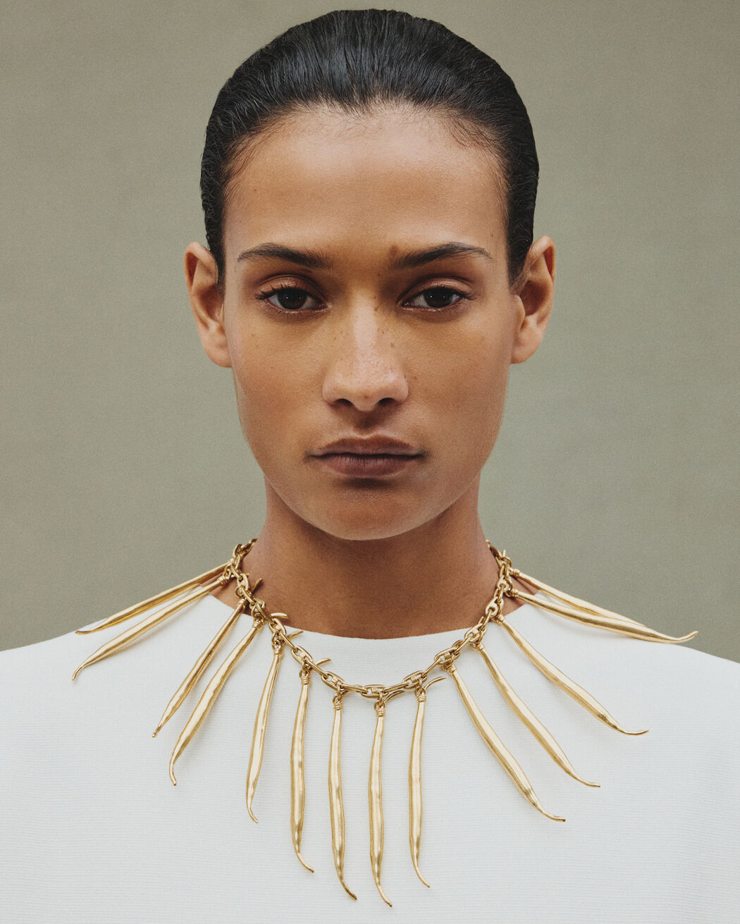 The Haricots necklace jacquemus the haricots necklace