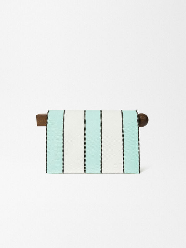 The Rond Carré clutch jacquemus the rond carr clutch