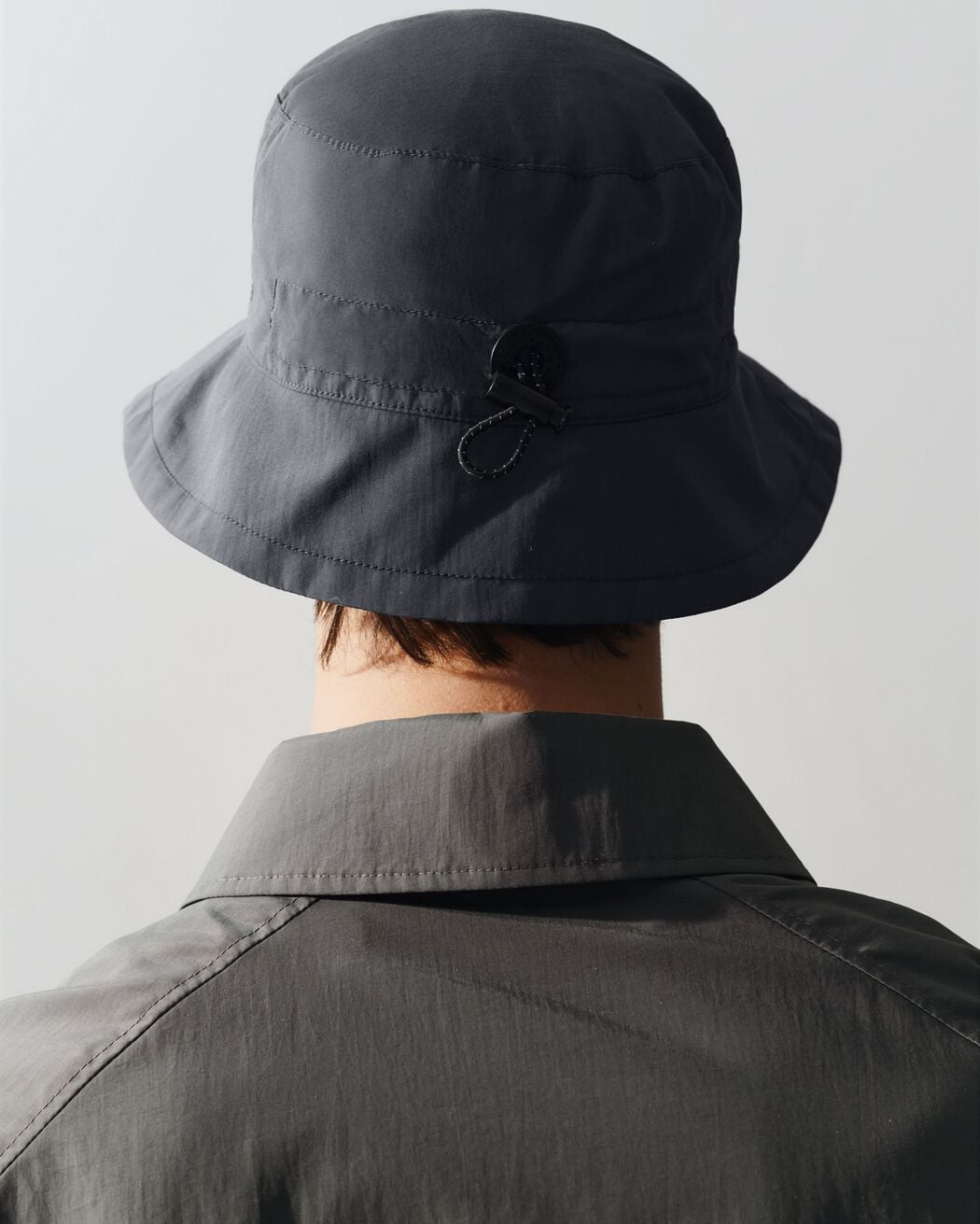 The Baluchon bucket hat
jacquemus the baluchon bucket hat