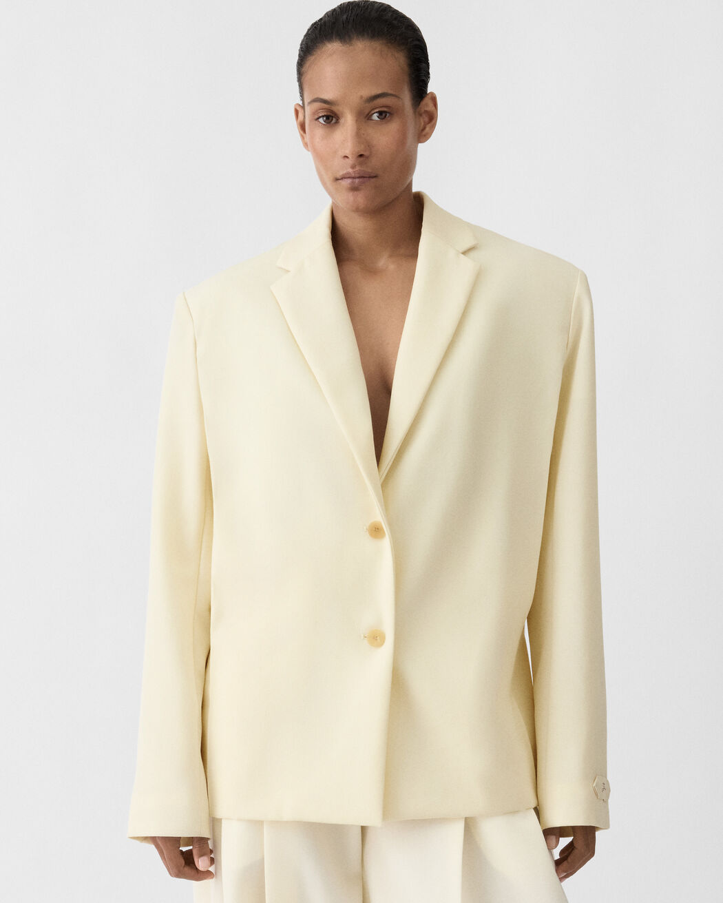 The Carrée jacket
jacquemus the carr e jacket