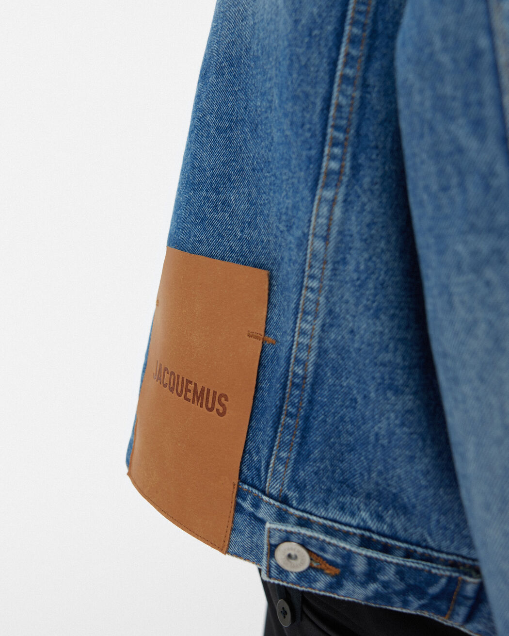 The denim de-Nîmes jacket jacquemus the denim de n mes jacket