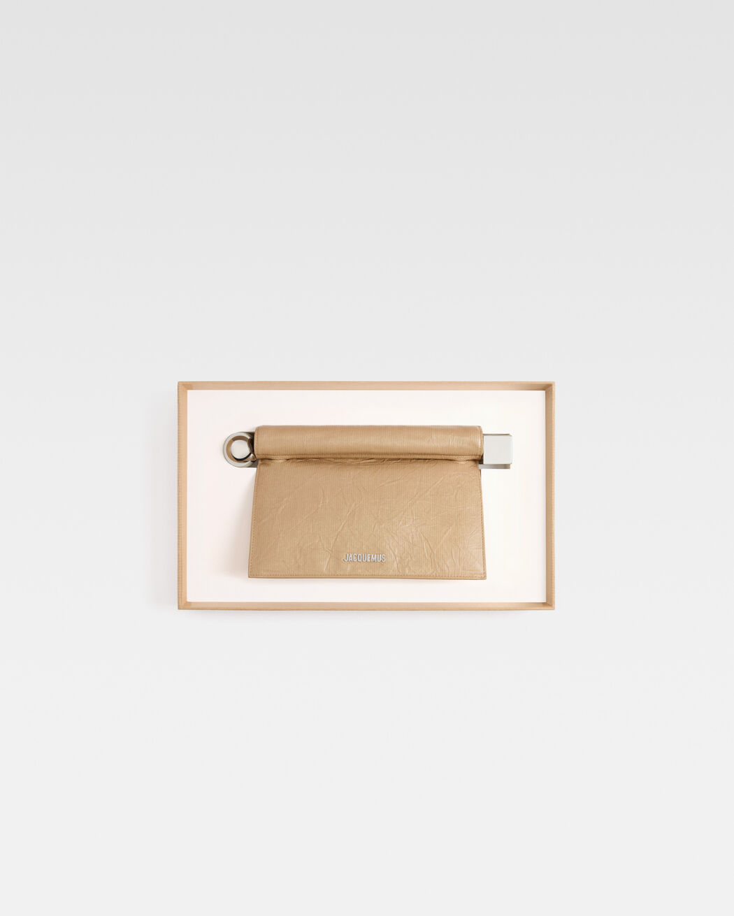 The Rond Carré clutch jacquemus the rond carr clutch
