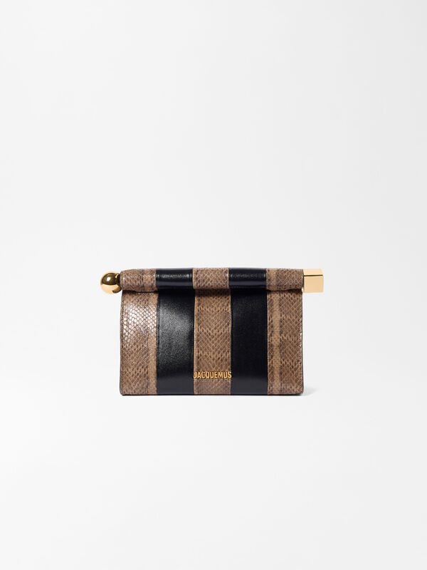 The Rond Carré bag jacquemus the rond carr bag