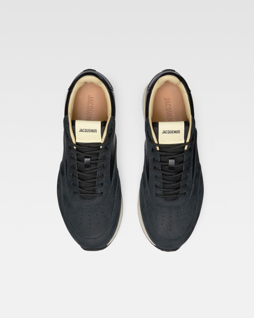 سنيكرز La Daddy jacquemus سنيكرز la daddy