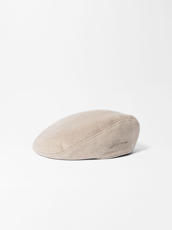The Valérie beret jacquemus the val rie beret