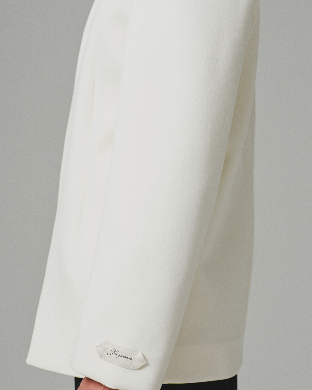 جاكيت The Bastide jacquemus جاكيت the bastide