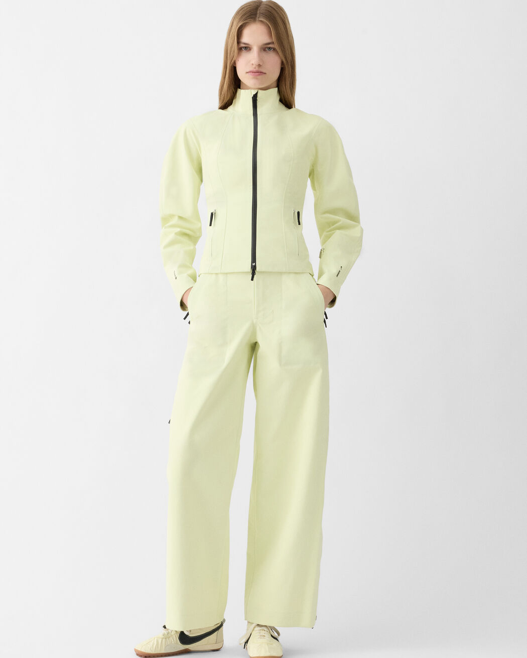 The Gore-Tex Ovalo jacket Jacquemus + Nike the gore tex ovalo jacket jacquemus nike