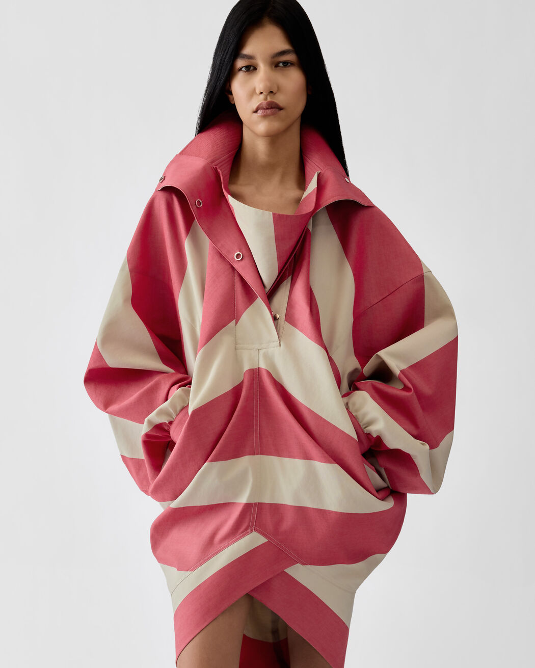 جاكيت أنوراك The Losange jacquemus جاكيت أنوراك the losange