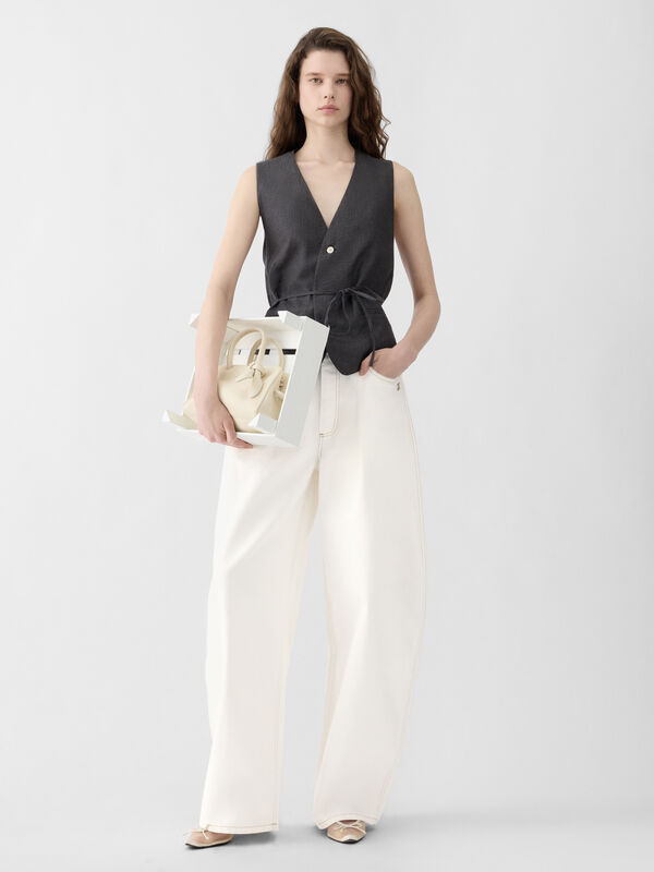 بنطال دنيم The Ovalo de-Nîmes jacquemus بنطال دنيم the ovalo de n mes