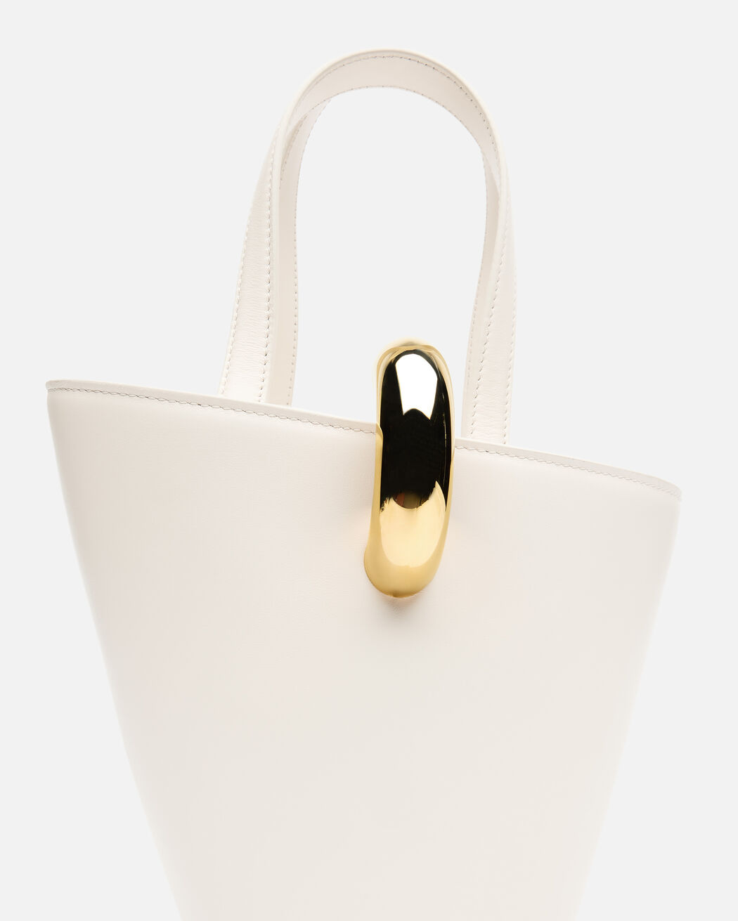 The small Bambola jacquemus the small bambola