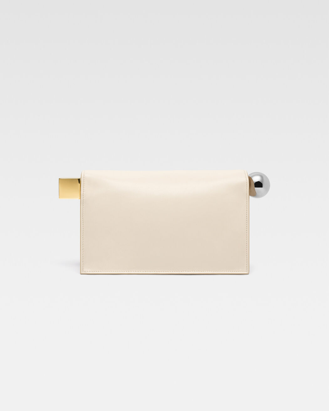 The Rond Carré clutch jacquemus the rond carr clutch