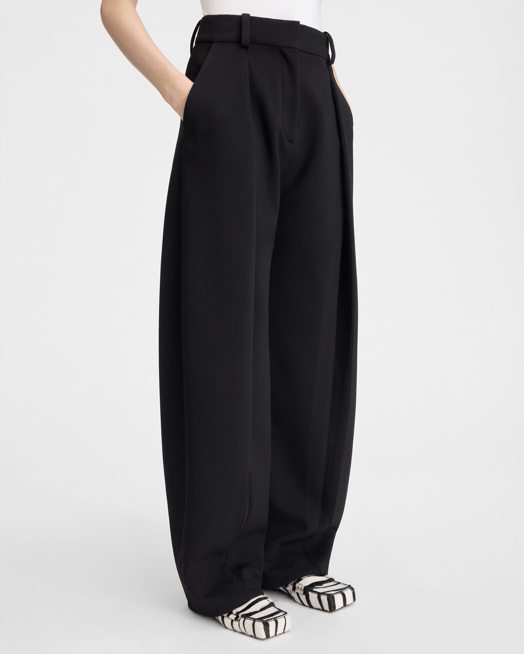 The Paseo pants jacquemus the paseo pants