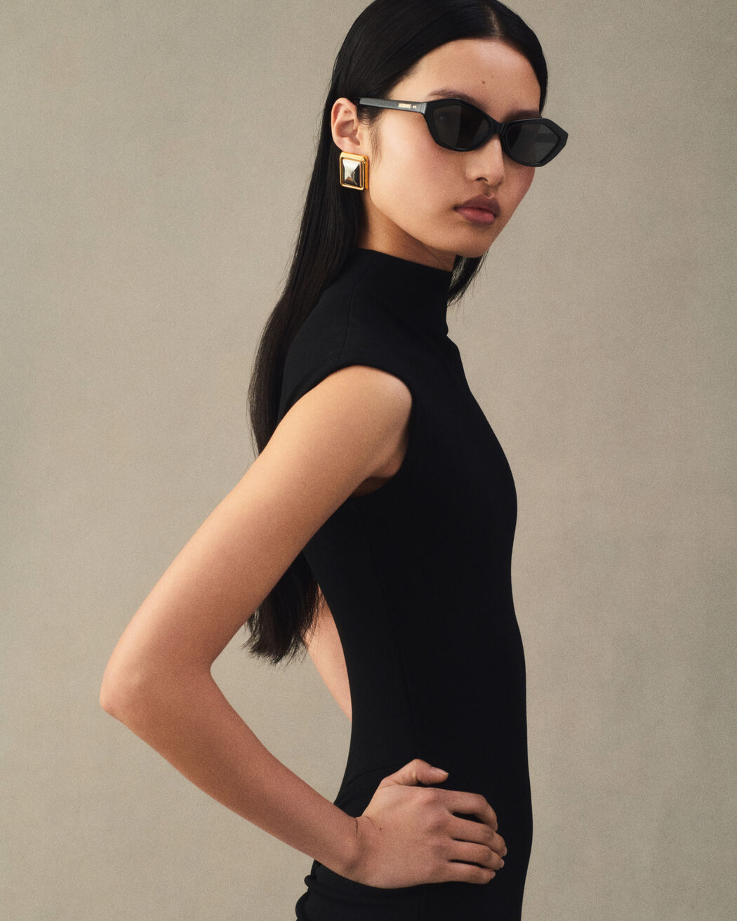 The Carré drop earrings jacquemus the carr drop earrings