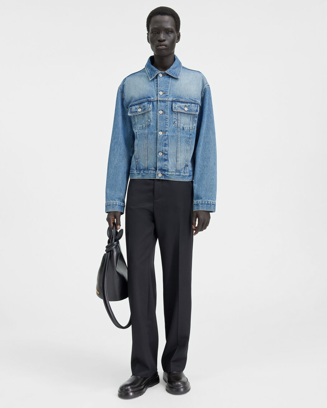 The denim de-Nîmes jacket jacquemus the denim de n mes jacket