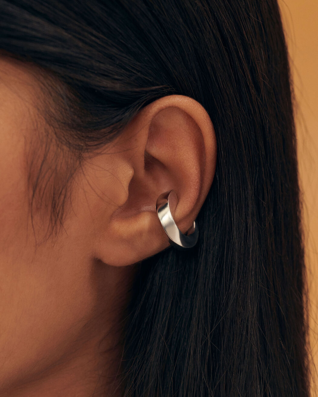 The Tourni ear cuff jacquemus the tourni ear cuff