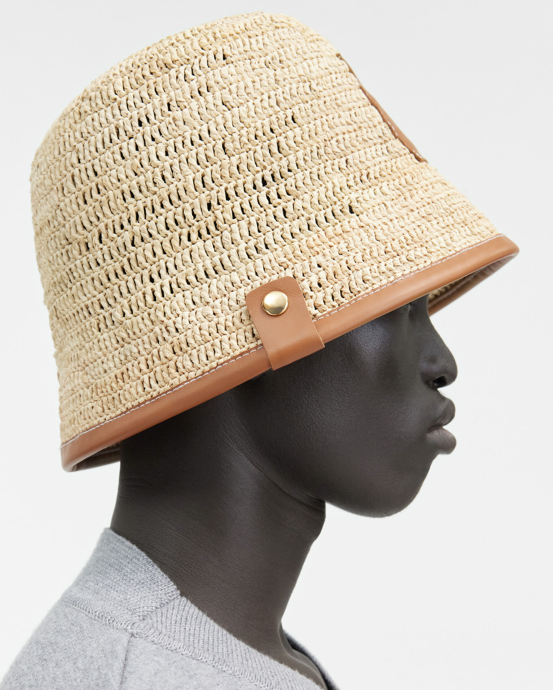 Jacquemus
Raffia Bucket Hat
Light Brown
58 (Medium) Jacquemus Le Bob Soli logo raffia bucket hat Jacquemus main image 3