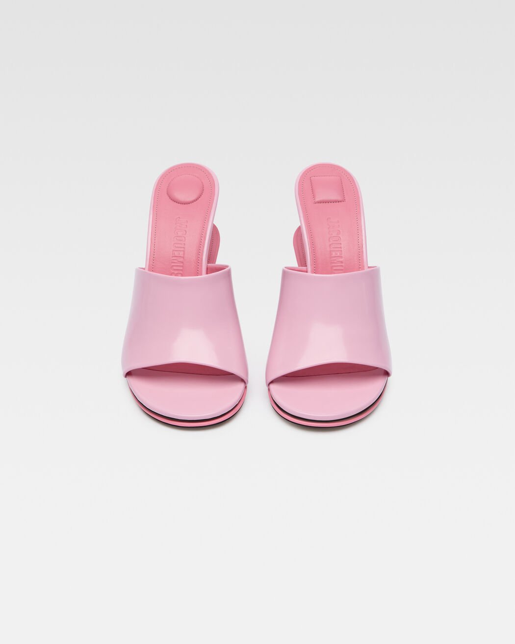 The double حذاء jacquemus the double حذاء