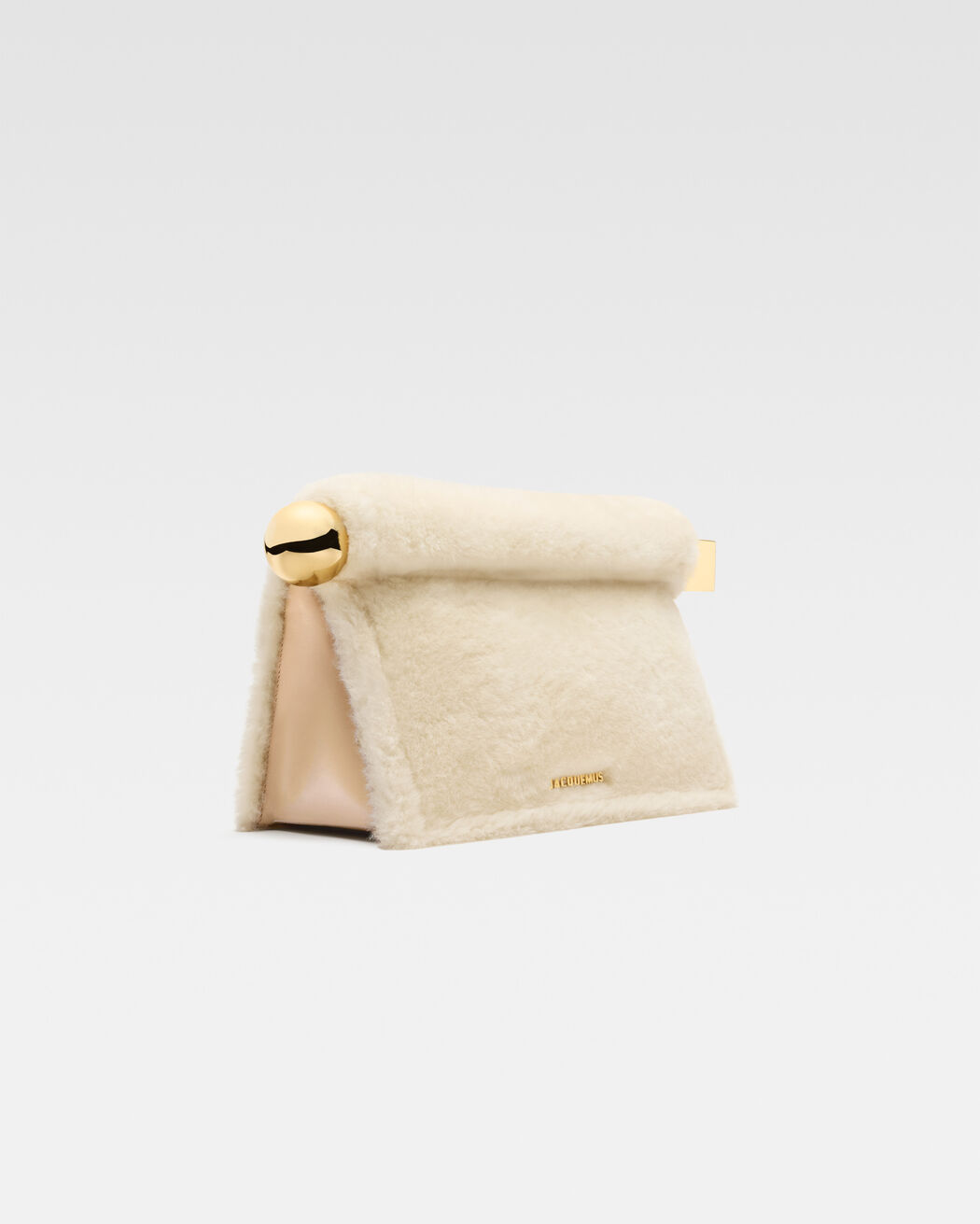 The Rond Carré clutch jacquemus the rond carr clutch
