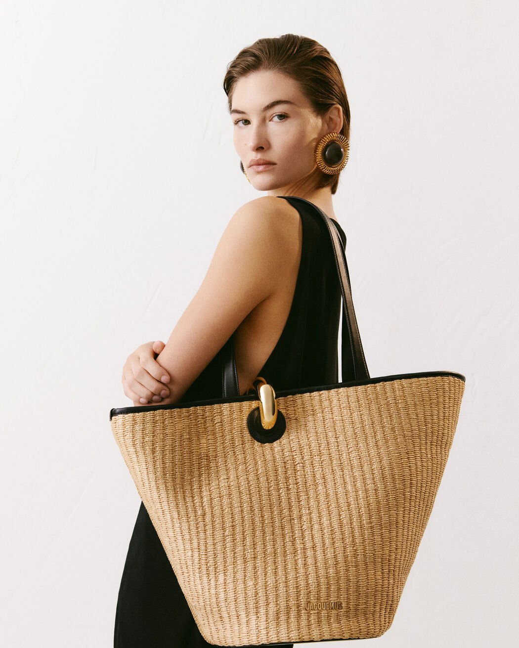 The small Bambola حقيبة jacquemus the small bambola حقيبة