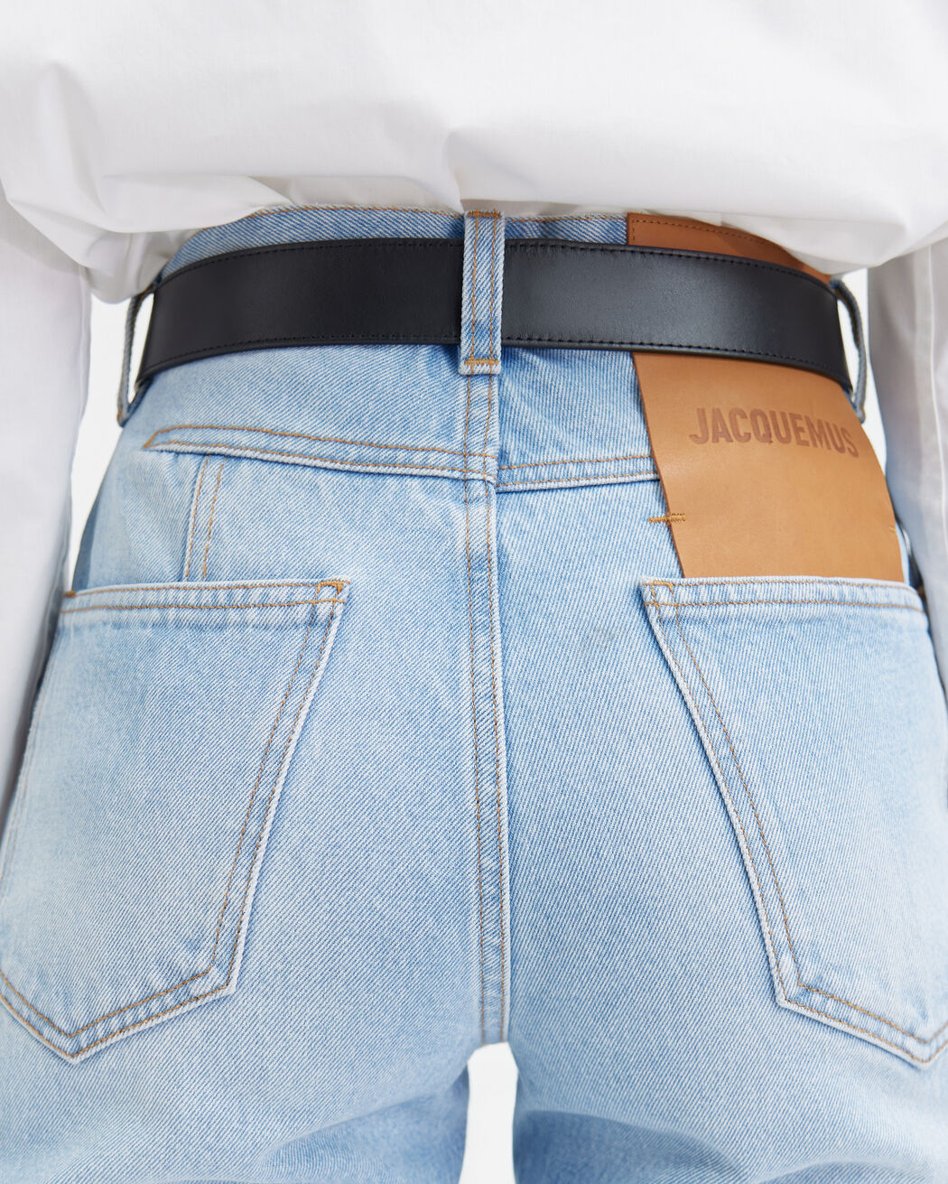 بنطال Le De-Nîmes Droit jacquemus بنطال le de n mes droit