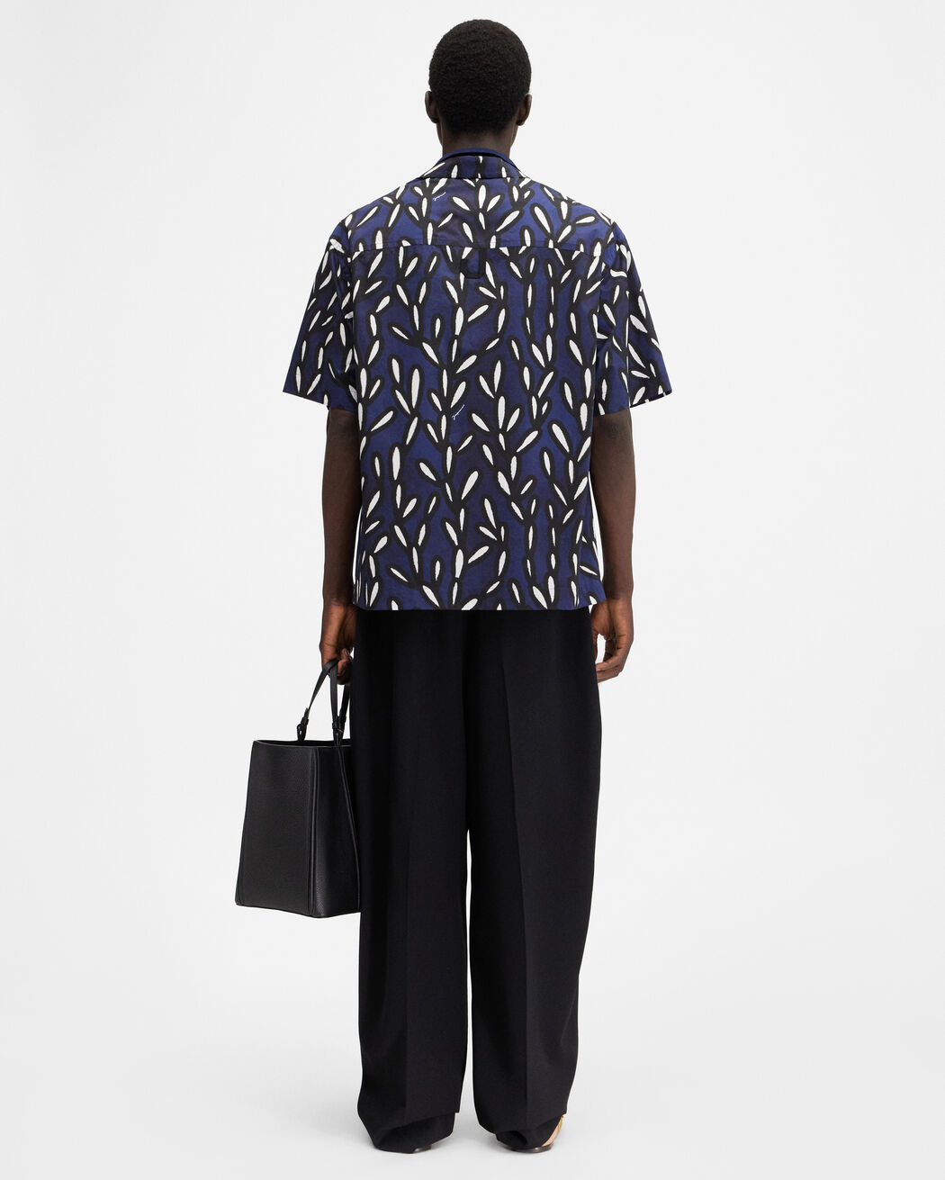 The Jean shirt قميص jacquemus the jean shirt قميص