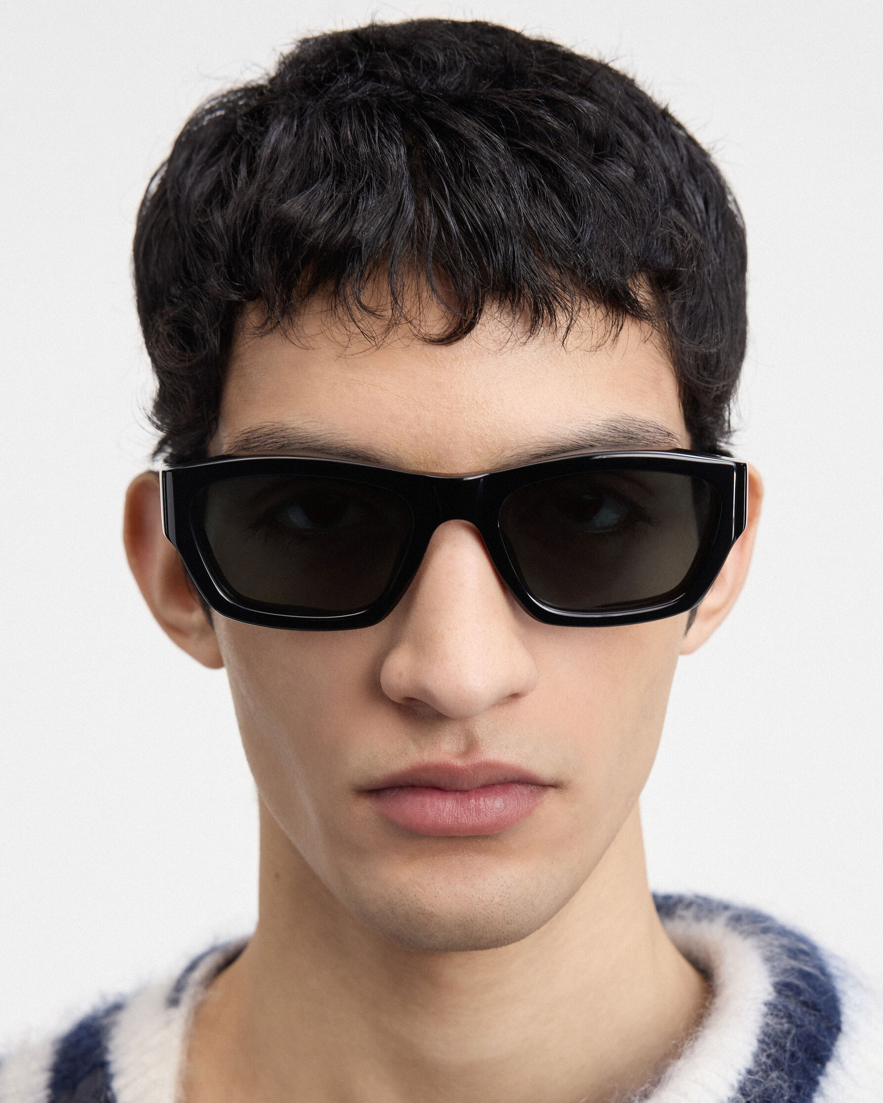 Jacquemus Oversized Tortoiseshell Frame Meridiano Sunglasses - NWT The Meridiano sunglasses, Black | JACQUEMUS UAE main image 2