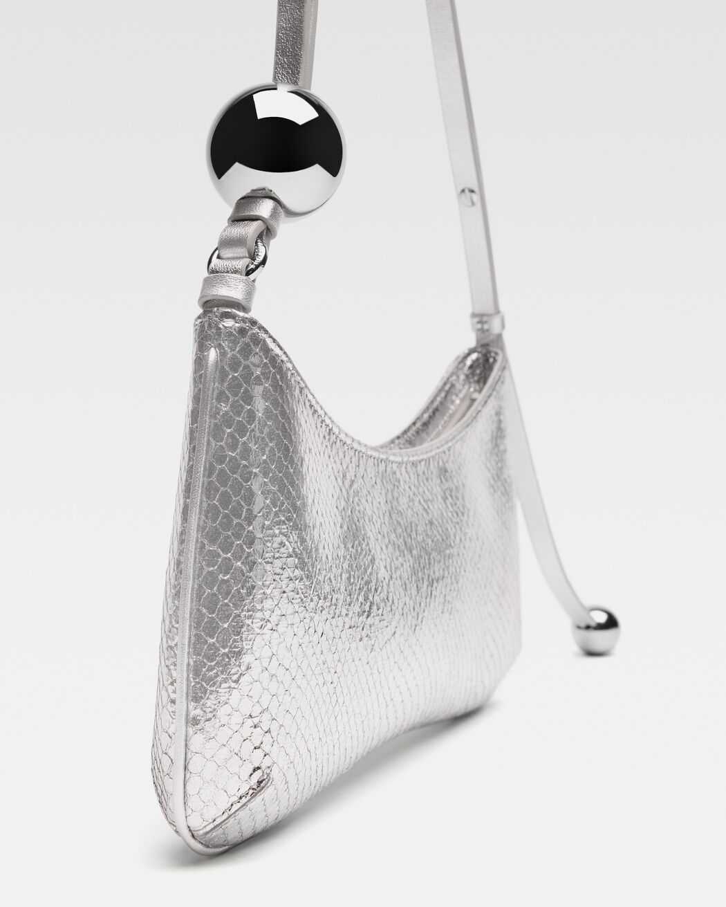 حقيبة The Bisou Perle jacquemus حقيبة the bisou perle