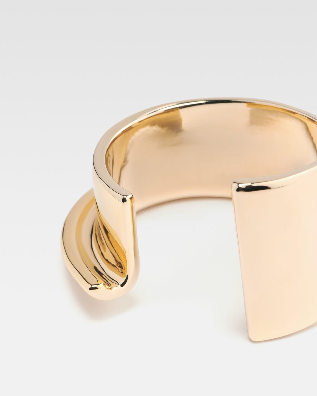 The J bracelet jacquemus the j bracelet